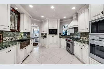 3401 Lee Parkway #505, Dallas, TX 75219 - Photo 12