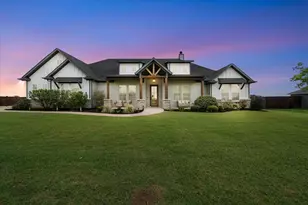 631 Dove Meadow Trl, Waxahachie, TX 75167 - Photo 2