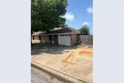 281 N Laramie Circle, Pilot Point, TX 76258 - Photo 1