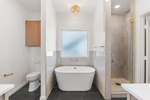 1610 Cheyenne Trail, Granbury, TX 76048 - Photo 16