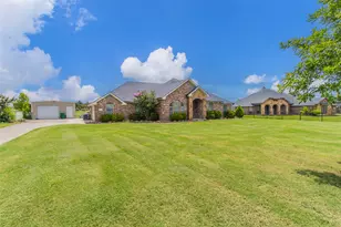 10231 Bantry Ln, Forney, TX 75126 - Photo 2