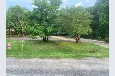 104 S Lamar Street, Tioga, TX 76271 - Photo 4