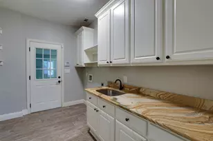 4502 Ridgecrest Dr, Arlington, TX 76017 - Photo 24