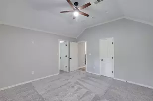 4502 Ridgecrest Dr, Arlington, TX 76017 - Photo 28