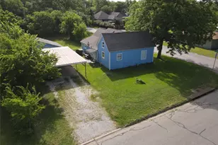 603 E Thomas St, Sherman, TX 75090 - Photo 12