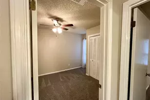 1304 Harwell Dr, Arlington, TX 76011 - Photo 12