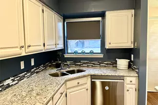 1304 Harwell Dr, Arlington, TX 76011 - Photo 6