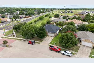 100 Patriot Parkway, Forney, TX 75126 - Photo 4
