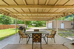 1309 N Mill St, Bowie, TX 76230 - Photo 18