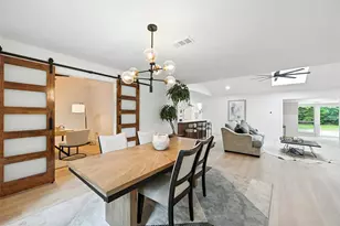 2301 Wood Cliff Ct, Arlington, TX 76012 - Photo 8