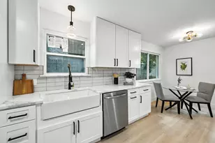 2301 Wood Cliff Ct, Arlington, TX 76012 - Photo 18