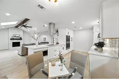 2301 Wood Cliff Court, Arlington, TX 76012 - Photo 14