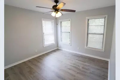 1020 S Adams Street, McGregor, TX 76657 - Photo 6