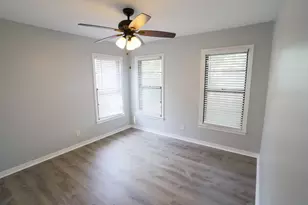 1020 S Adams St, McGregor, TX 76657 - Photo 6