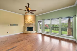 4407 Don Dr, Mansfield, TX 76063 - Photo 2