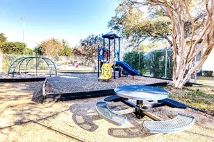 9228 Flickering Shadow Dr, Dallas, TX 75243 - Photo 40