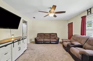 189 S Pine St, Van, TX 75790 - Photo 8