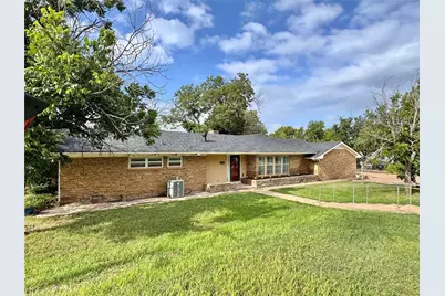 1011 E Connell Street, Breckenridge, TX 76424 - Photo 1