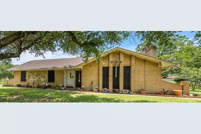 137 Oakview Circle, Waco, TX 76705 - Photo 1