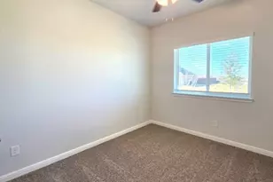 112 Trinity St, Grandview, TX 76050 - Photo 12