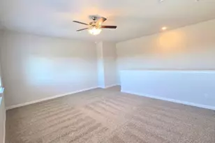 112 Trinity St, Grandview, TX 76050 - Photo 18