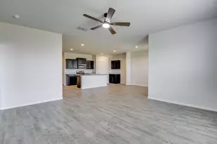 701 Blacktail Dr, Fort Worth, TX 76131 - Photo 12