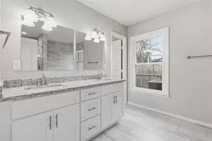 7316 Deville Dr, North Richland Hills, TX 76180 - Photo 2