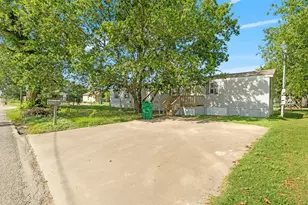 1250 N Belknap St, Stephenville, TX 76401 - Photo 4