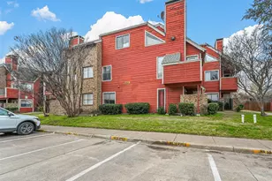 9825 Walnut St, Dallas, TX 75243 - Photo 4