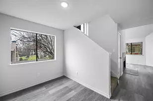 9825 Walnut St, Dallas, TX 75243 - Photo 20