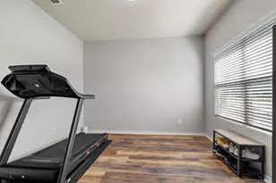 216 Meadowlands Dr, Ponder, TX 76259 - Photo 6