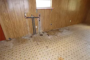 309 E 10th St, Cisco, TX 76437 - Photo 34