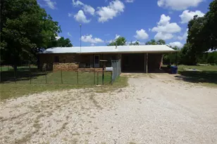 309 E 10th St, Cisco, TX 76437 - Photo 2