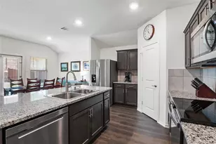 8008 Gallup Ave, Aubrey, TX 76227 - Photo 10