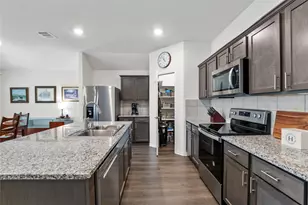 8008 Gallup Ave, Aubrey, TX 76227 - Photo 8