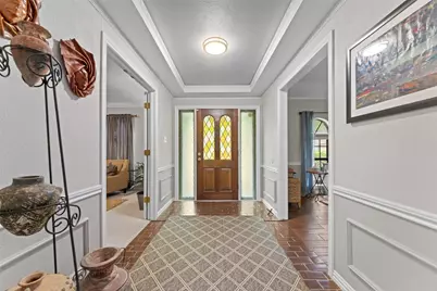 649 The Meadows Parkway, DeSoto, TX 75115 - Photo 2