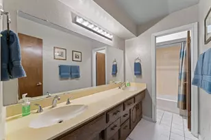 649 The Meadows Pkwy, DeSoto, TX 75115 - Photo 18