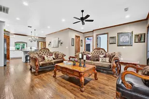 4713 Bernice St, Haltom City, TX 76117 - Photo 6