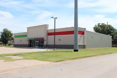 302 N Birch Avenue, Munday, TX 76371 - Photo 2