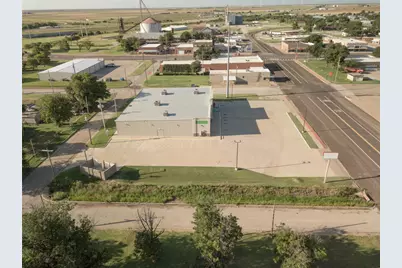 302 N Birch Avenue, Munday, TX 76371 - Photo 16