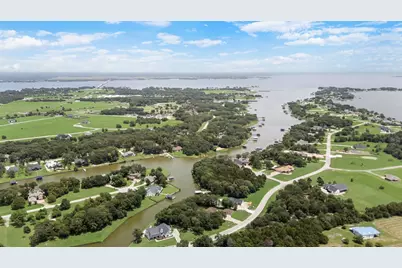 715 Hatteras Drive, Corsicana, TX 75109 - Photo 1