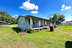 104 Gaskins St, Como, TX 75431 - Photo 2