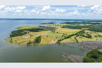 744 Shores Drive, Honey Grove, TX 75446 - Photo 14