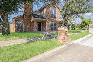 820 Greenridge Dr, Arlington, TX 76017 - Photo 1