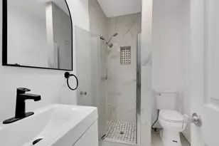 820 NE 31st St, Grand Prairie, TX 75050 - Photo 14
