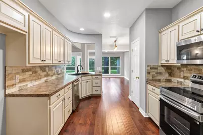 8921 N Longwood Drive, Granbury, TX 76049 - Photo 10