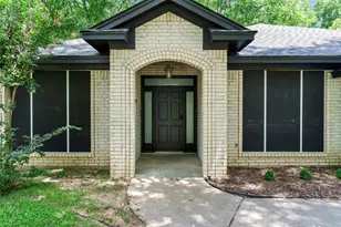 8921 N Longwood Dr, Granbury, TX 76049 - Photo 4