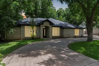 8921 N Longwood Drive, Granbury, TX 76049 - Photo 28