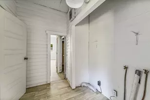 1143 W Jones St, Stephenville, TX 76401 - Photo 26