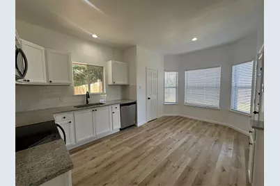 6707 Stone Branch Drive, Arlington, TX 76001 - Photo 14